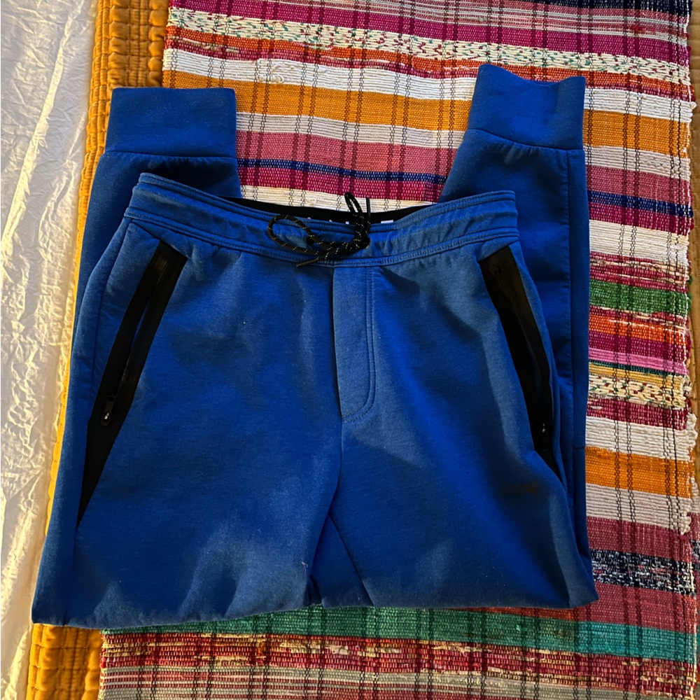 American Eagle sweats